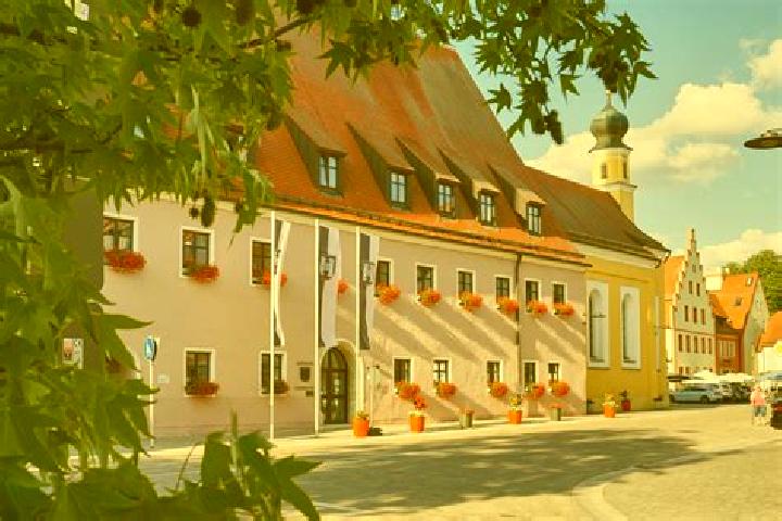 Escorts Neustadt an der Donau, Germany — Local Companions