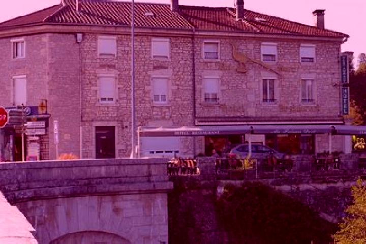 Escorts Neuville-sur-Ain, France — Local Companions