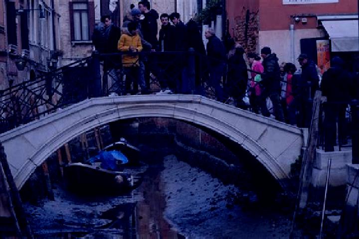 Escorts Nicorvo, Italy — Local Companions