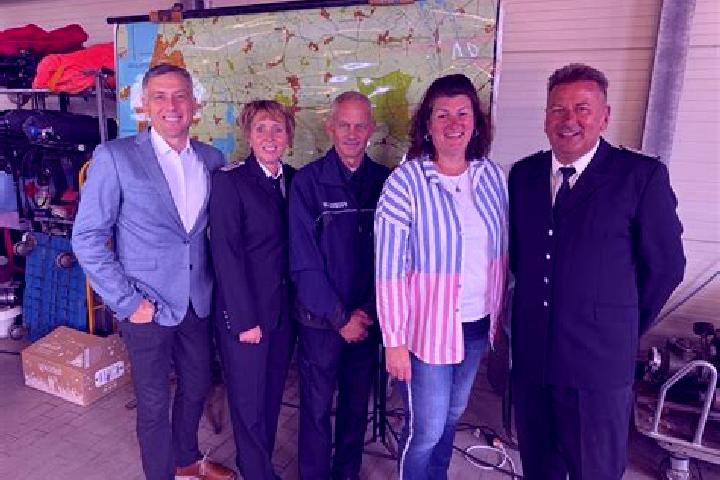 Escorts Niepars, Germany — Local Companions