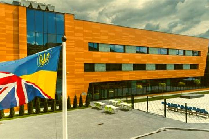 Escorts Niesulowice, Poland — Local Companions