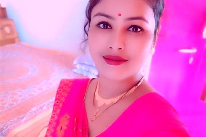 Escorts Niz-Hajo, India — Local Companions