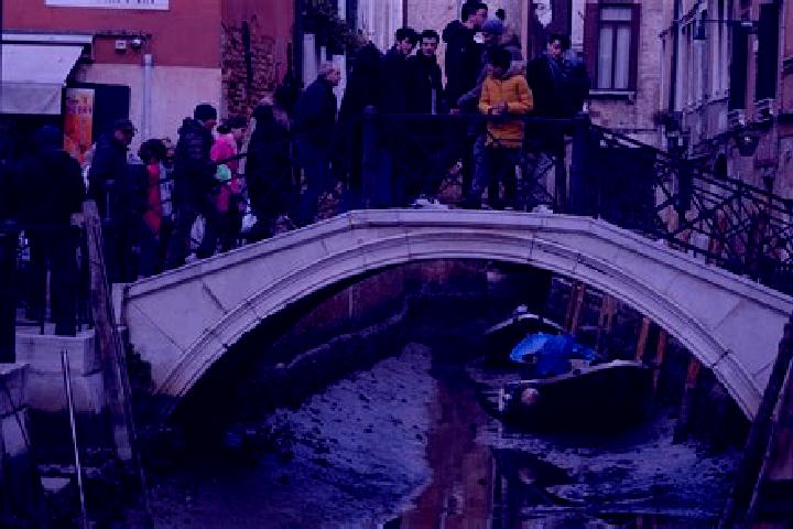 Escorts Nocciano, Italy — Local Companions