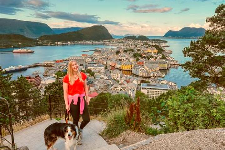 Escorts Nodeland, Norway — Local Companions