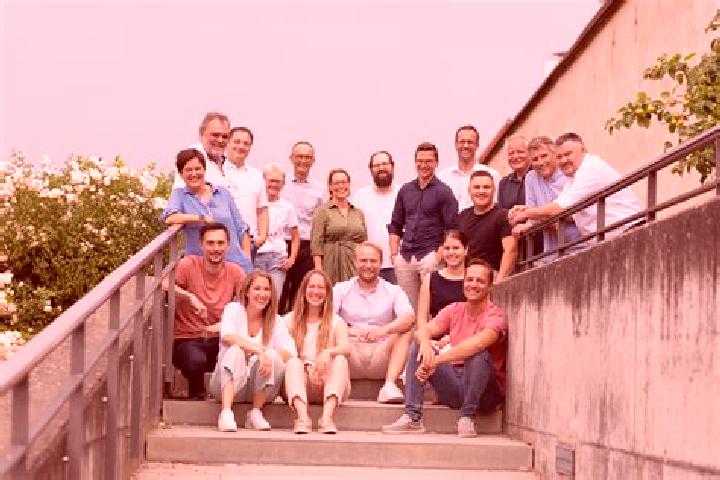 Escorts Noerdlingen, Germany — Local Companions