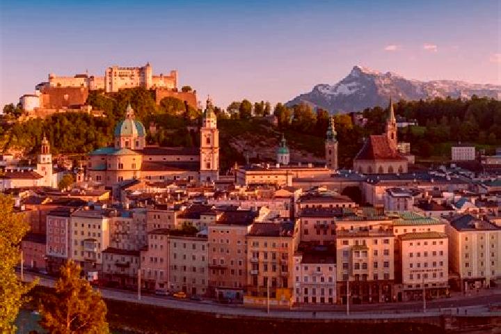 Escorts Noetsch, Austria — Local Companions