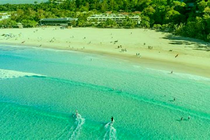 Escorts Noosa Heads, Australia — Local Companions
