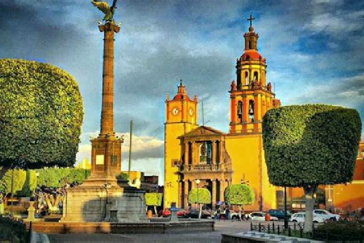 Escorts Noria de Septien (San Jose de San Juan), Mexico — Local Companions