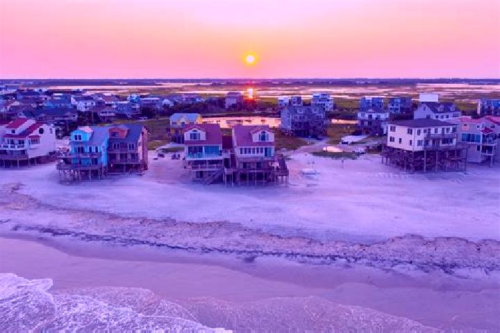 Escorts North Topsail Beach, United States — Local Companions