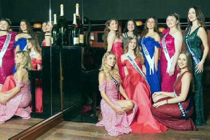 Escorts Nouzonville, France — Local Companions