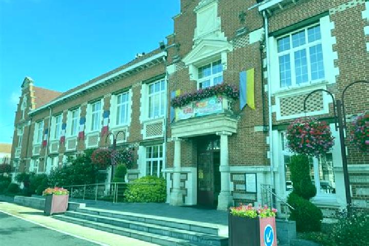Escorts Noyelles-Godault, France — Local Companions