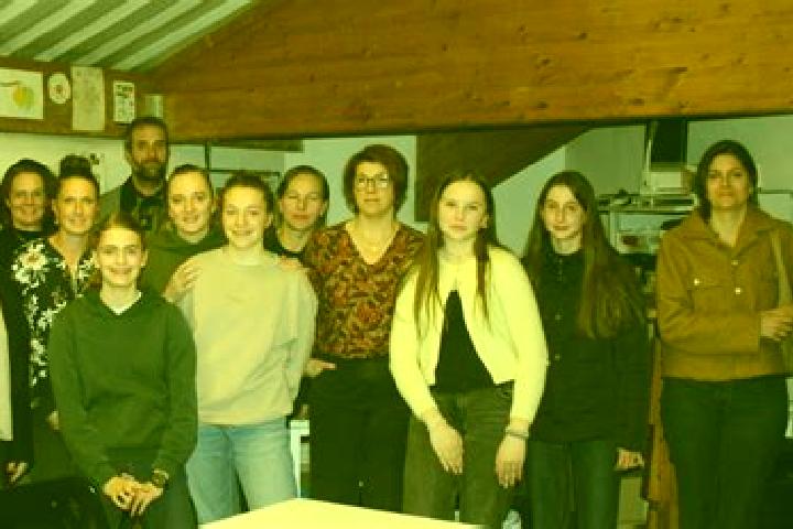 Escorts Nuelles, France — Local Companions