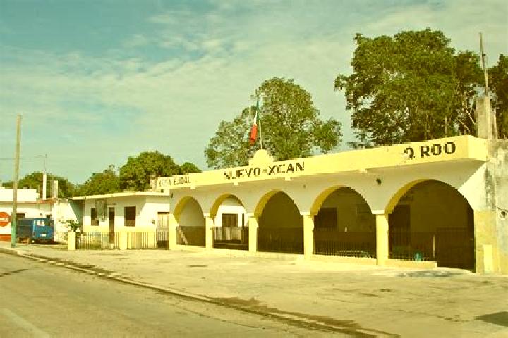 Escorts Nuevo Xcan, Mexico — Local Companions