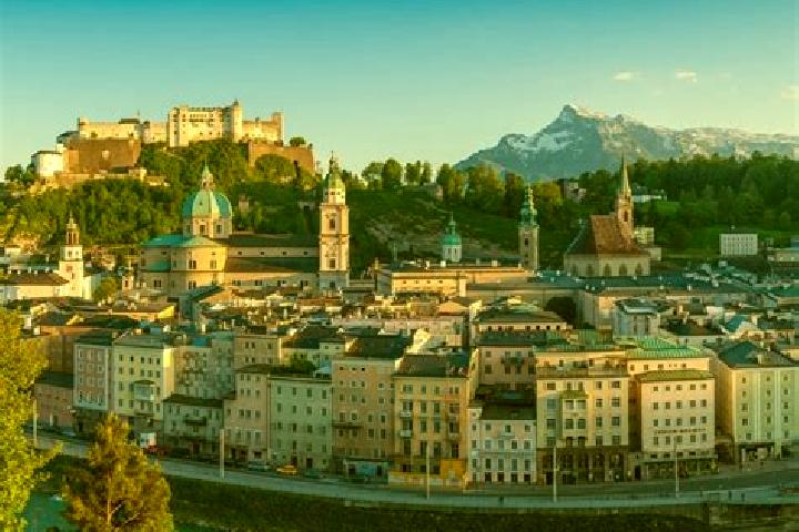 Escorts Oberhehenfeld, Austria — Local Companions