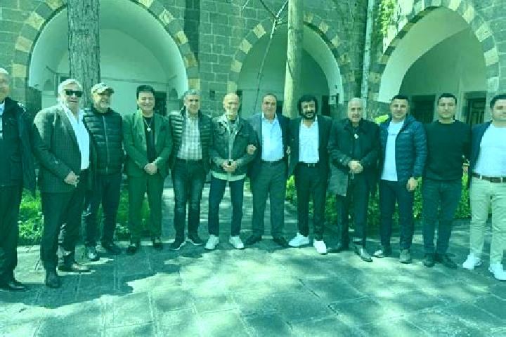 Escorts OErenkuyu, Turkey — Local Companions