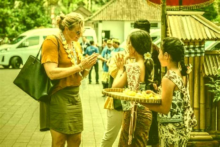 Escorts Oesapa, Indonesia — Local Companions