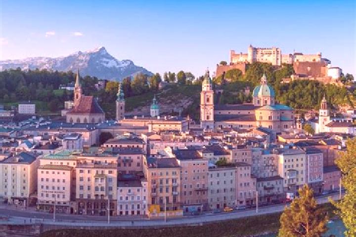 Escorts Olbendorf, Austria — Local Companions