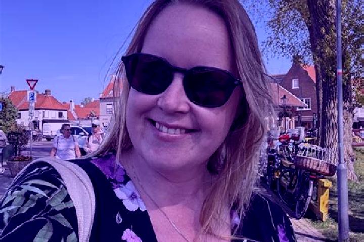 Escorts Oostburg, Netherlands — Local Companions