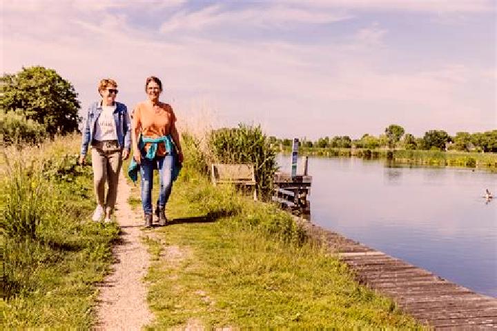 Escorts Oostvoorne, Netherlands — Local Companions