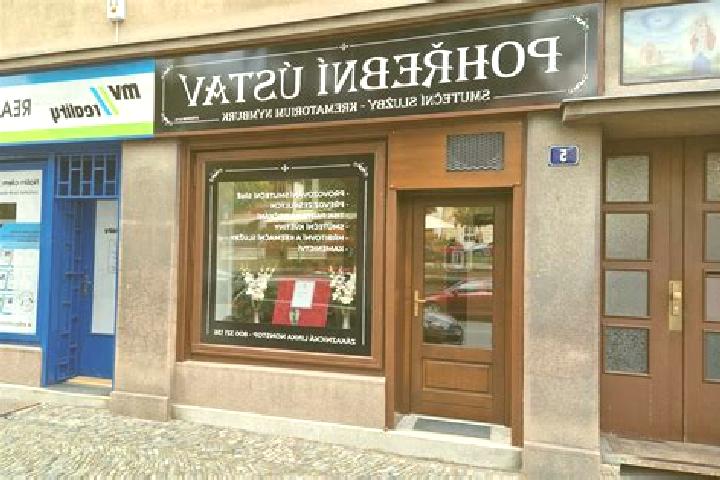 Escorts Opatovice nad Labem, Czech Republic — Local Companions