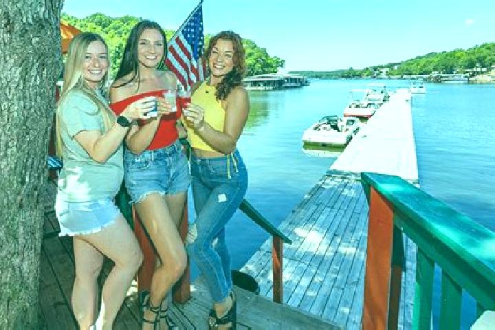 Escorts Osage Beach, United States — Local Companions