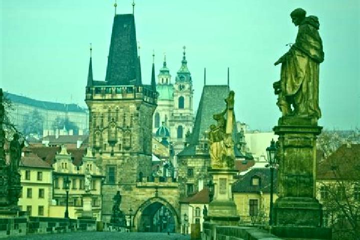 Escorts Osik, Czech Republic — Local Companions