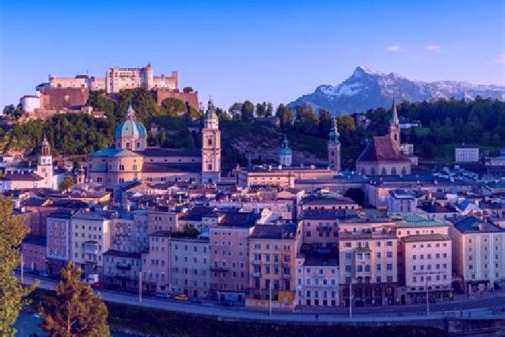 Escorts Oslip, Austria — Local Companions