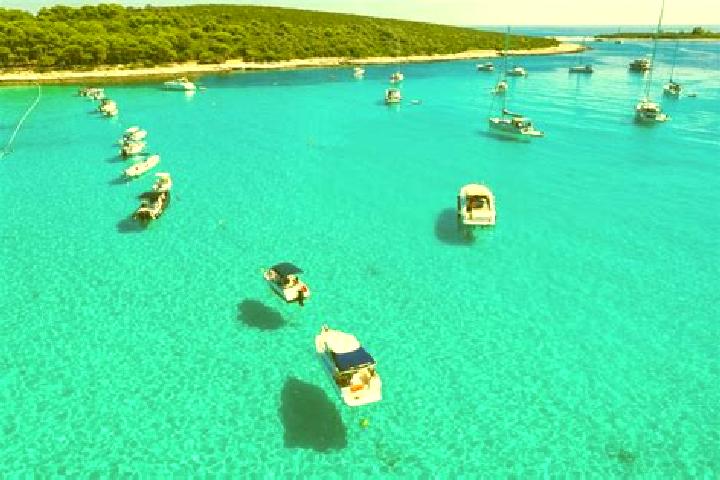 Escorts Otric-Seoci, Croatia — Local Companions