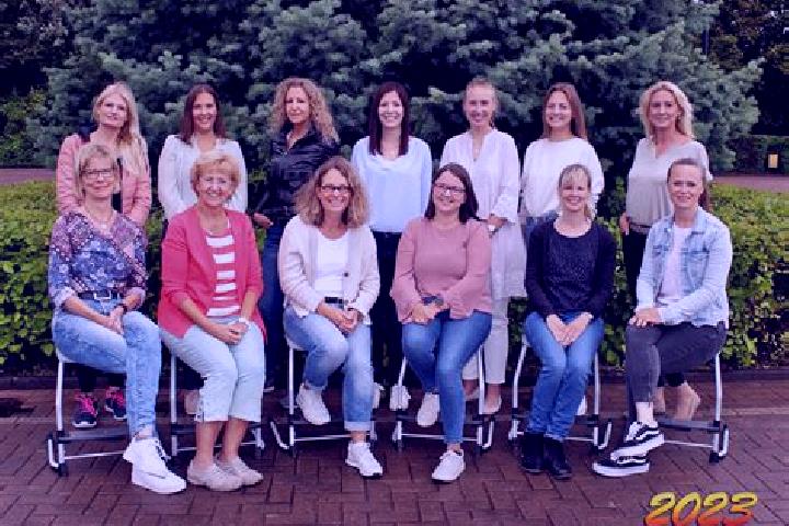 Escorts Ottenbach, Germany — Local Companions