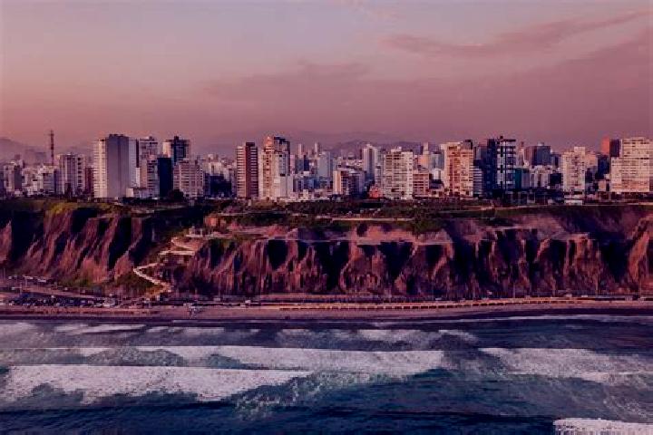 Escorts Pachin Bajo, Peru — Local Companions