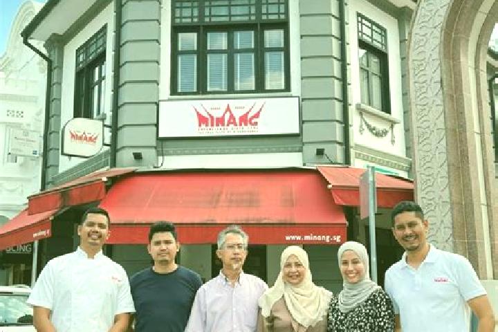 Escorts Padang Sira, Malaysia — Local Companions
