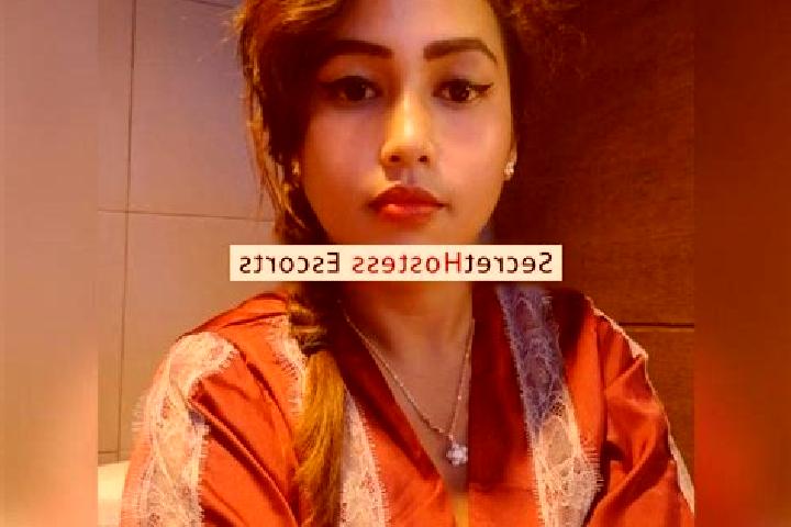 Escorts Padedewatu, Indonesia — Local Companions