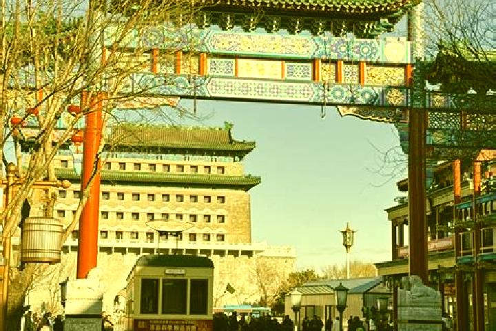 Escorts Pailou, China — Local Companions
