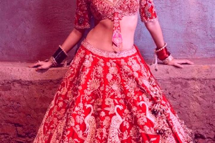 Escorts Pakala, India — Local Companions