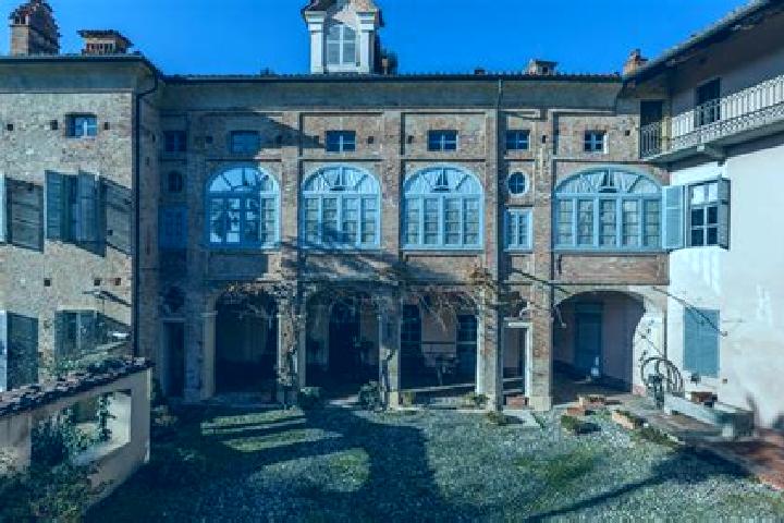 Escorts Palazzo Canavese, Italy — Local Companions