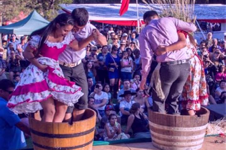 Escorts Panquehue, Chile — Local Companions