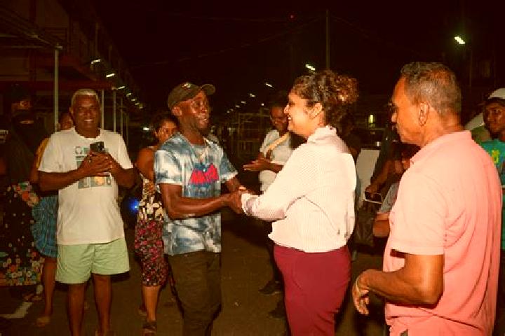 Escorts Parika, Guyana — Local Companions