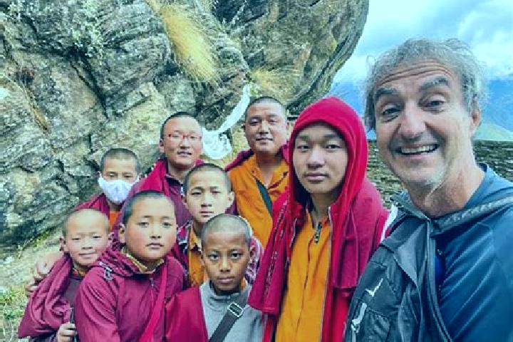 Escorts Paro, Bhutan — Local Companions