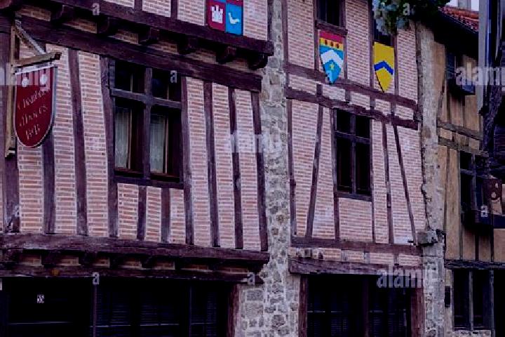 Escorts Parthenay, France — Local Companions
