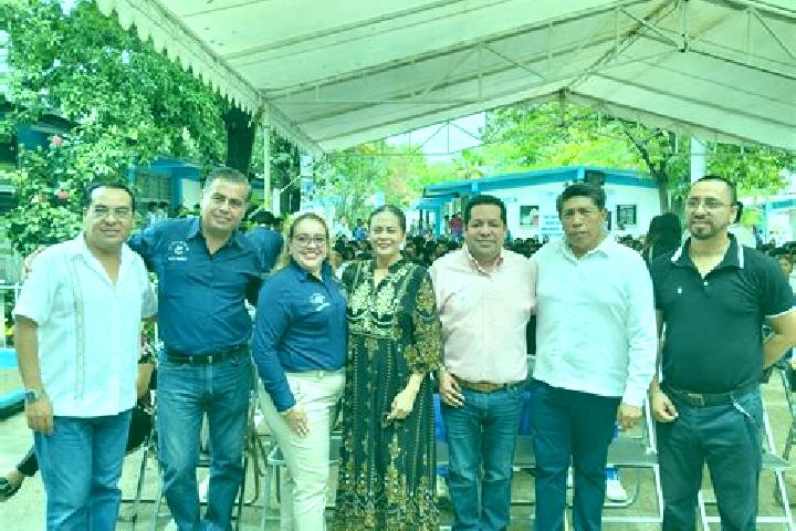 Escorts Paso Hondo, Mexico — Local Companions