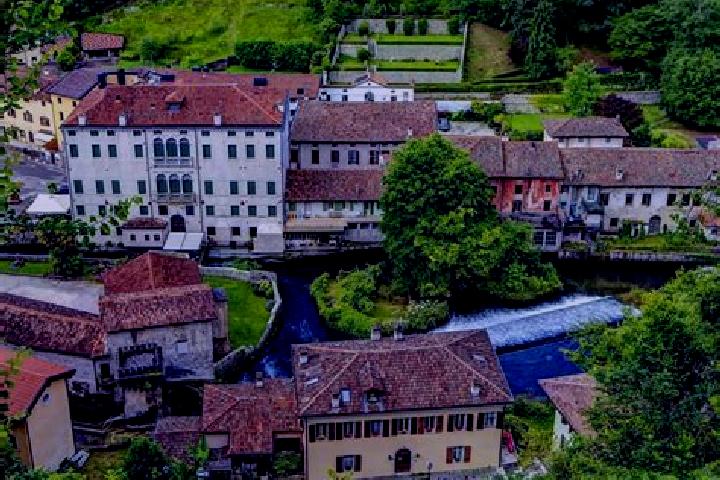Escorts Passirano, Italy — Local Companions