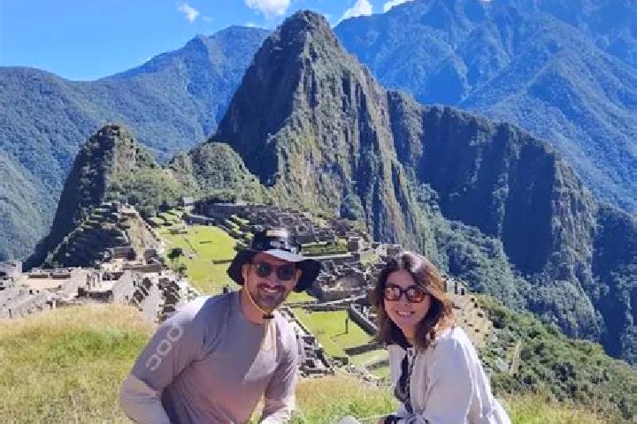 Escorts Pausa, Peru — Local Companions