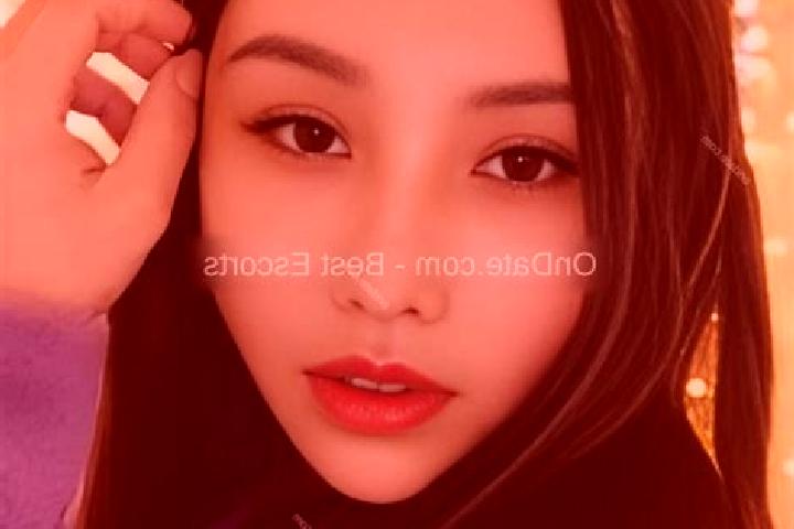 Escorts Pengbu, China — Local Companions