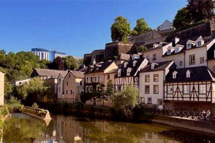 Escorts Pfaffenthal, Luxembourg — Local Companions