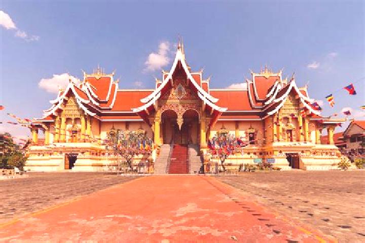 Escorts Phra Thong Kham, Thailand — Local Companions