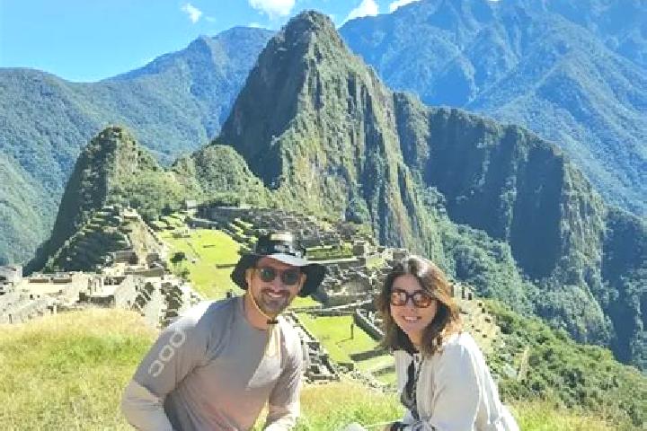Escorts Pichirhua, Peru — Local Companions