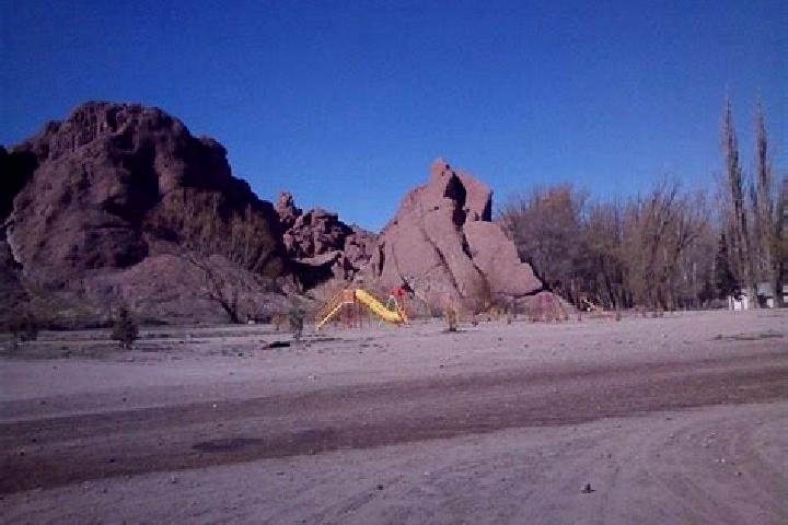 Escorts Piedra del Aguila, Argentina — Local Companions