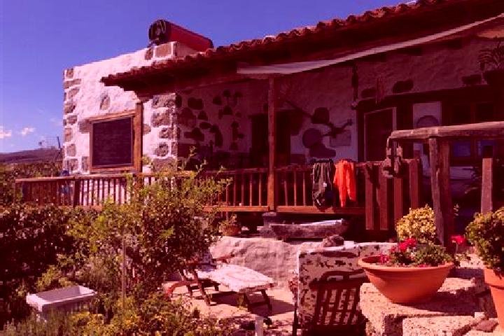 Escorts Piedra Hincada, Mexico — Local Companions