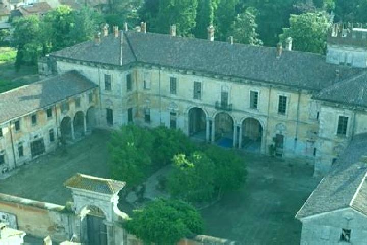 Escorts Pieve Porto Morone, Italy — Local Companions