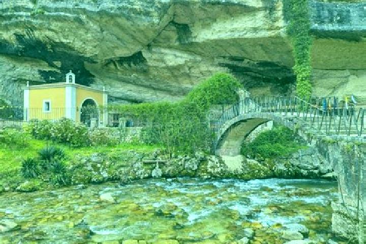 Escorts Pilona, Spain — Local Companions